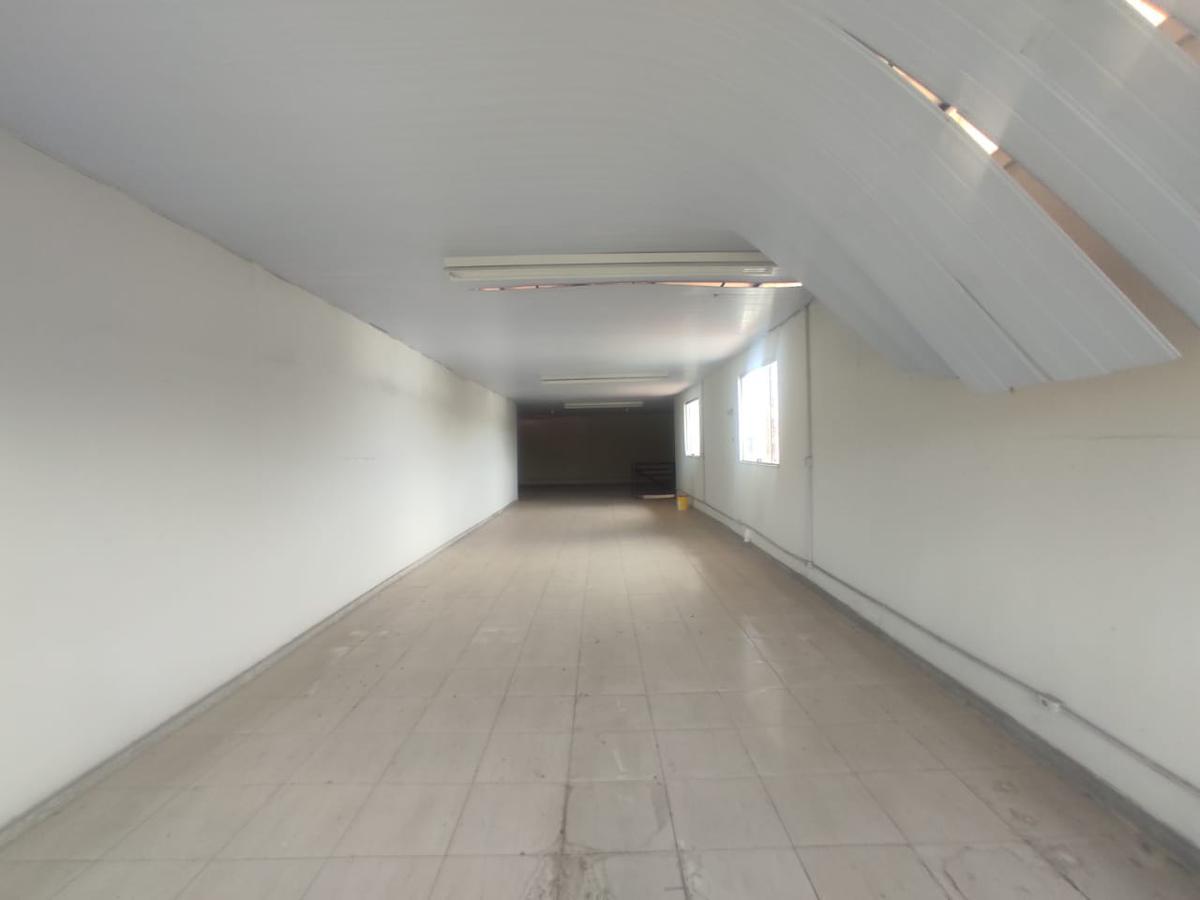 Prédio, Santa Cruz, 0 Quarto, 6 Vagas