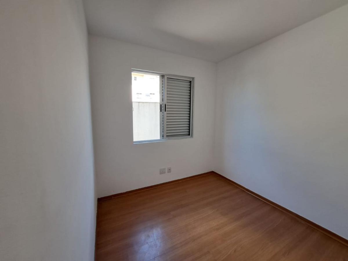 Apartamento, Sagrada Família, 3 Quartos, 2 Vagas, 1 Suíte