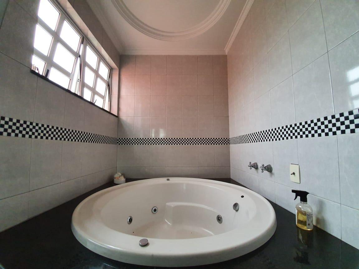 Casa, Jardim Riacho das Pedras, 4 Quartos, 6 Vagas, 3 Suítes