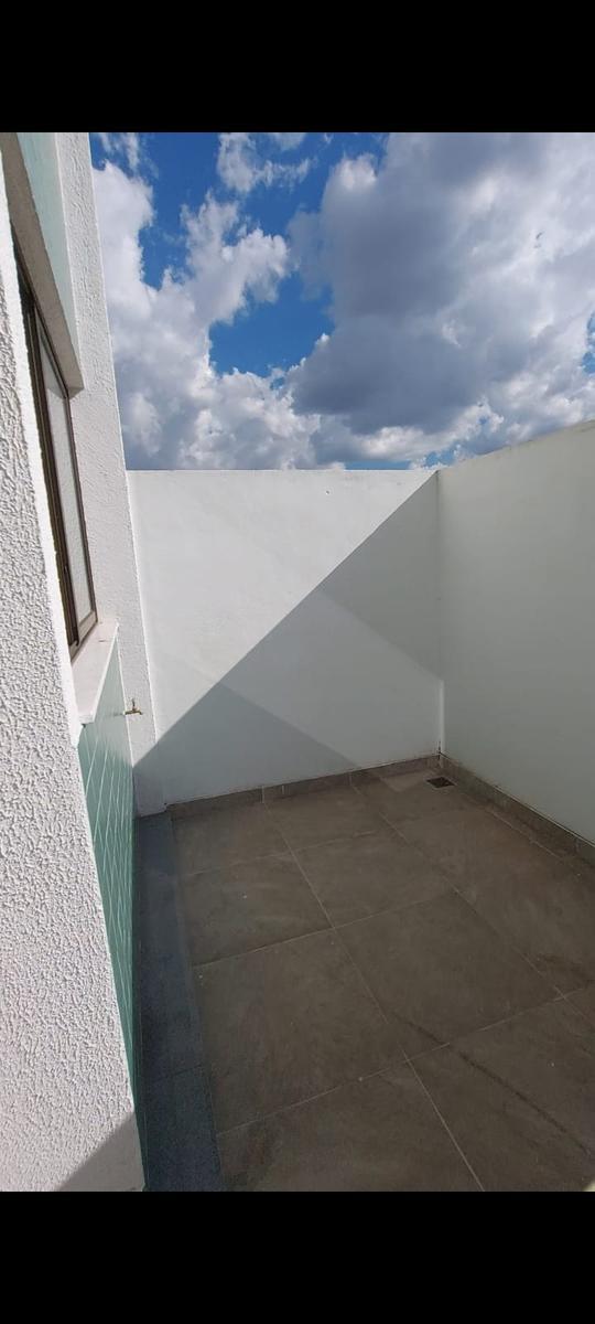 Apartamento, Sagrada Família, 2 Quartos, 2 Vagas, 1 Suíte
