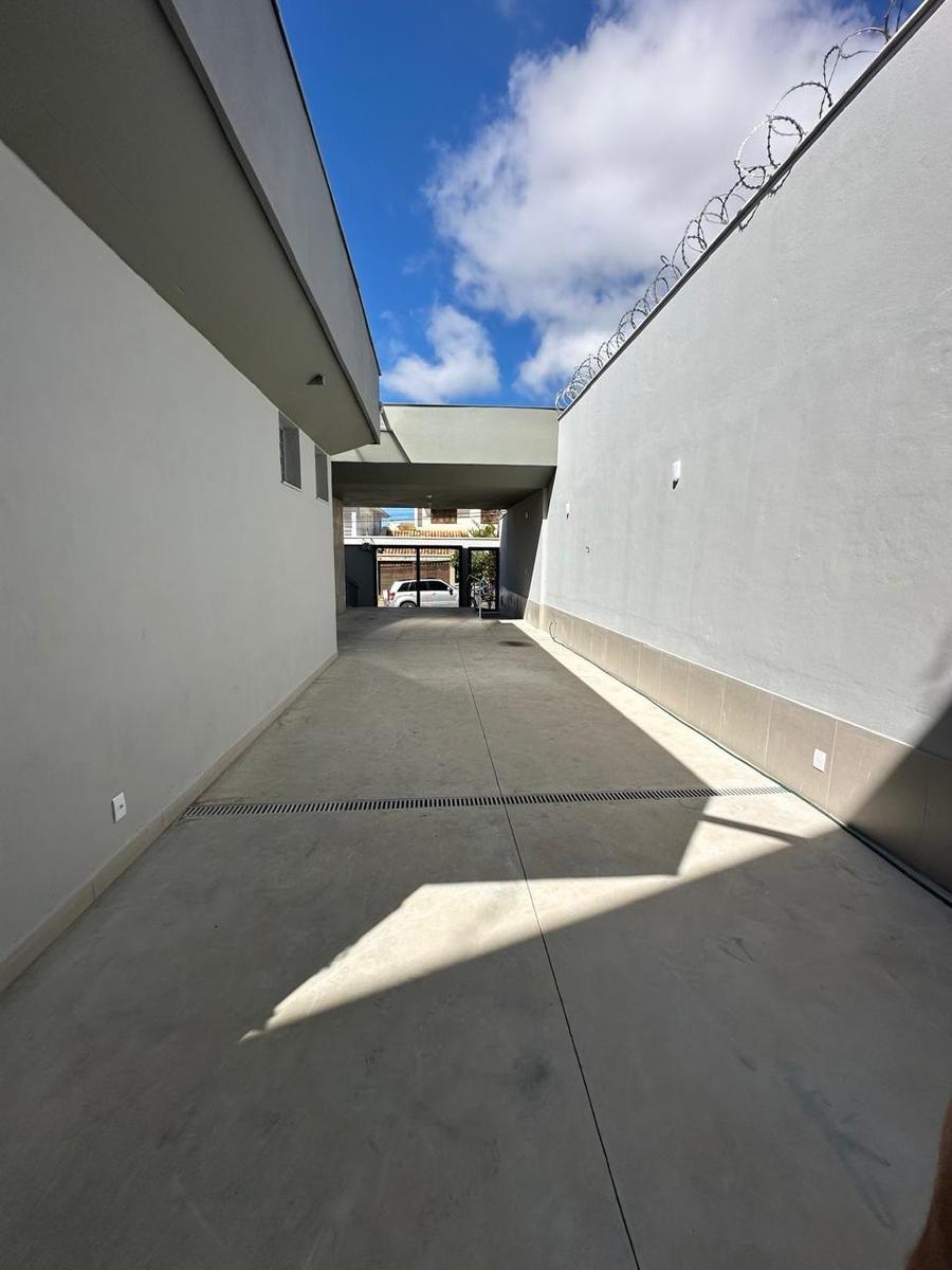 Casa Comercial, Belvedere