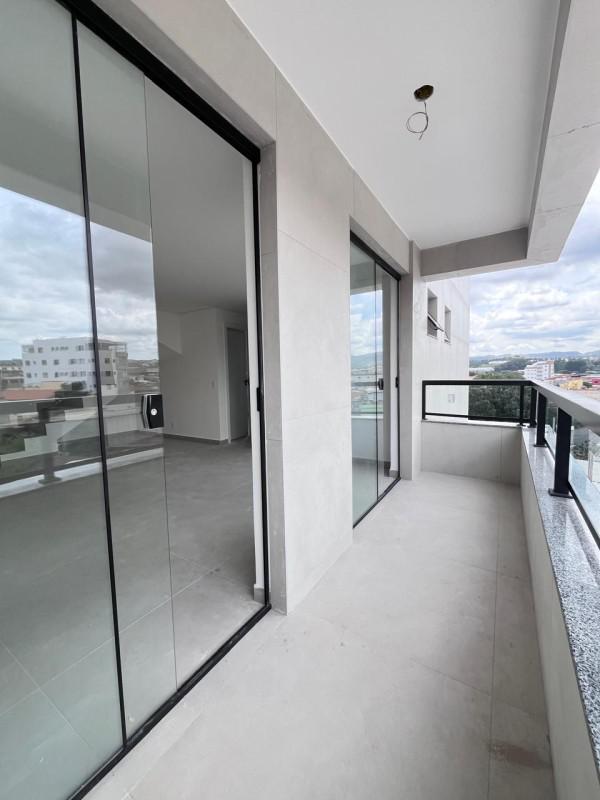 Cobertura, Jardim Industrial, 3 Quartos, 2 Vagas, 1 Suíte