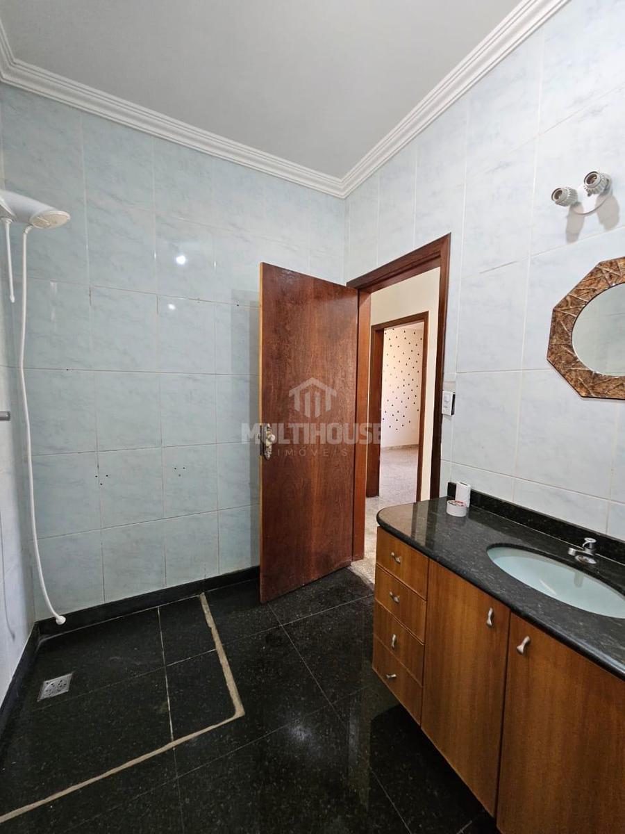 Casa, Santa Branca, 3 Quartos, 0 Vaga, 1 Suíte