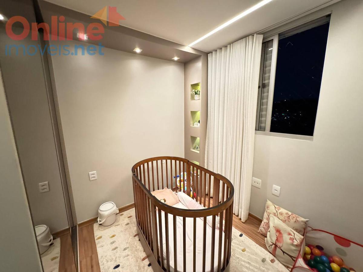 Apartamento, Castelo, 3 Quartos, 0 Vaga, 1 Suíte