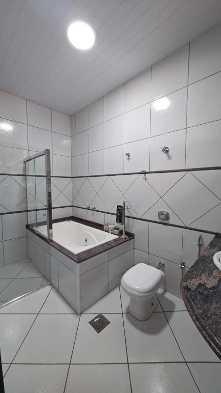 Casa, Barreiro, 3 Quartos, 4 Vagas, 1 Suíte
