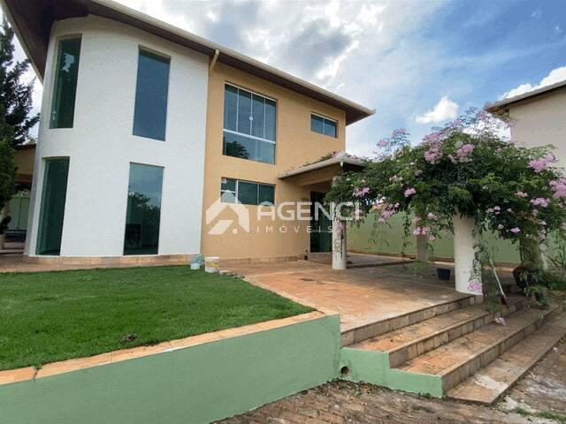 Casa, Vale do Sol, 4 Quartos, 0 Vaga, 2 Suítes