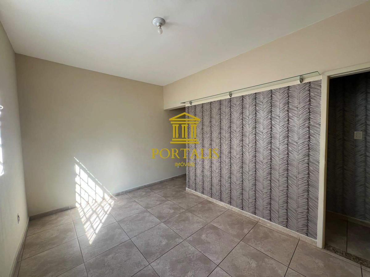 Apartamento, Sagrada Família, 2 Quartos, 1 Vaga