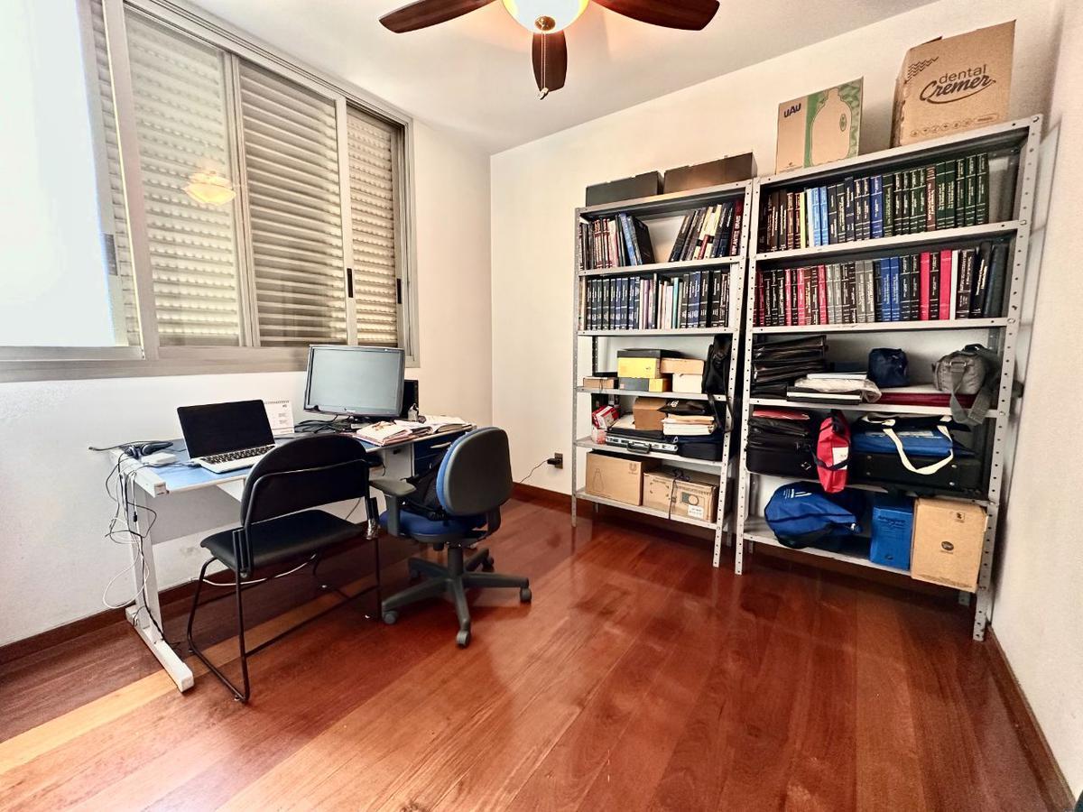 Apartamento, Funcionários, 3 Quartos, 1 Suíte