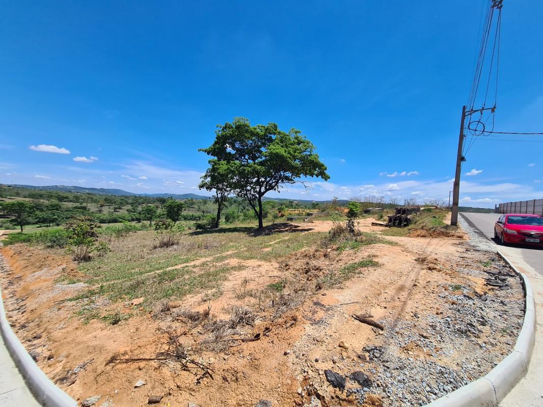 Lote, Novo Retiro, 0 Quarto, 0 Vaga