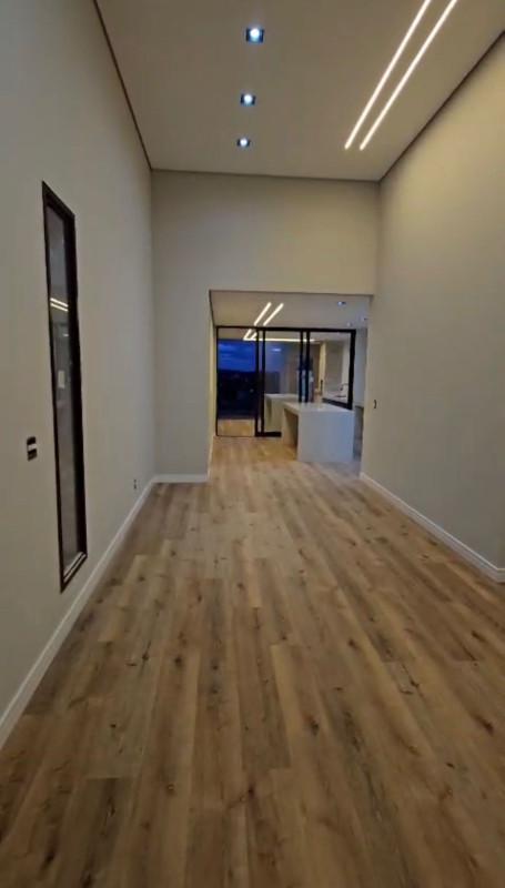 Casa, Jardim Imperial, 3 Quartos, 2 Vagas, 1 Suíte