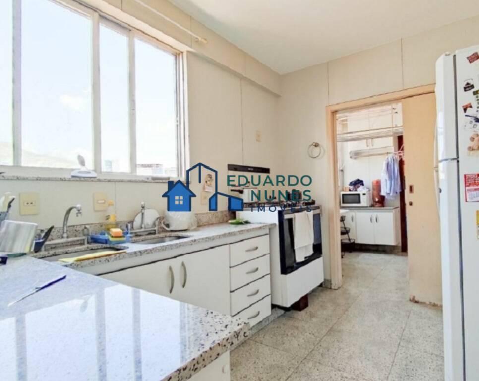 Apartamento, Cruzeiro, 4 Quartos, 3 Vagas, 1 Suíte