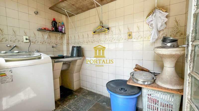 Casa, Serra, 4 Quartos, 2 Vagas, 2 Suítes