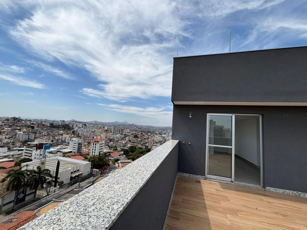 Cobertura, Sagrada Família, 3 Quartos, 2 Vagas, 1 Suíte