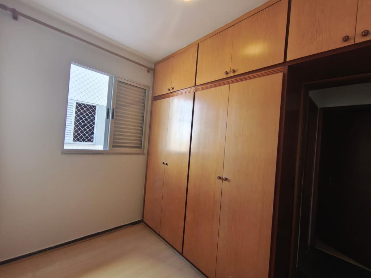 Apartamento, Estoril, 2 Quartos, 1 Vaga