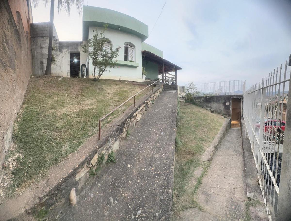 Casa, Nações Unidas, 4 Quartos, 2 Vagas, 1 Suíte