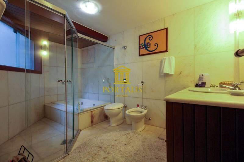 Casa, Serra, 4 Quartos, 5 Vagas, 1 Suíte