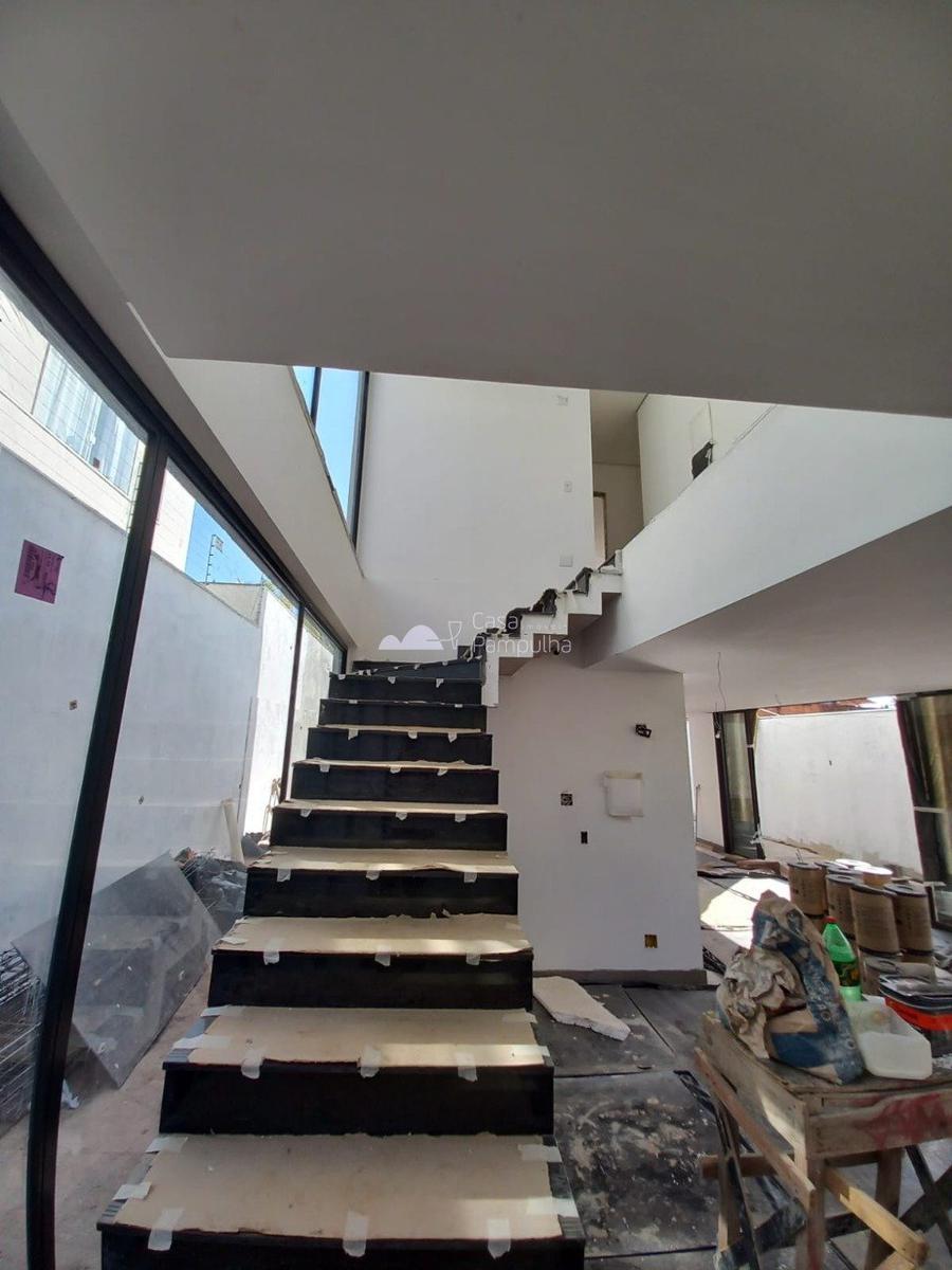 Casa, Trevo, 4 Quartos, 3 Vagas, 3 Suítes