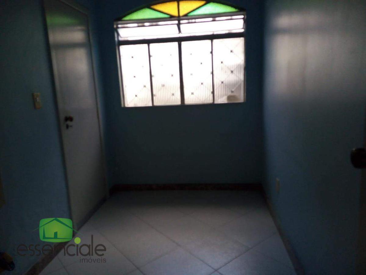 Casa Comercial, Santa Cruz Industrial, 2 Quartos, 4 Vagas