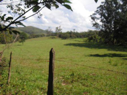 Fazenda, Paciência, 4 Quartos, 0 Vaga, 2 Suítes