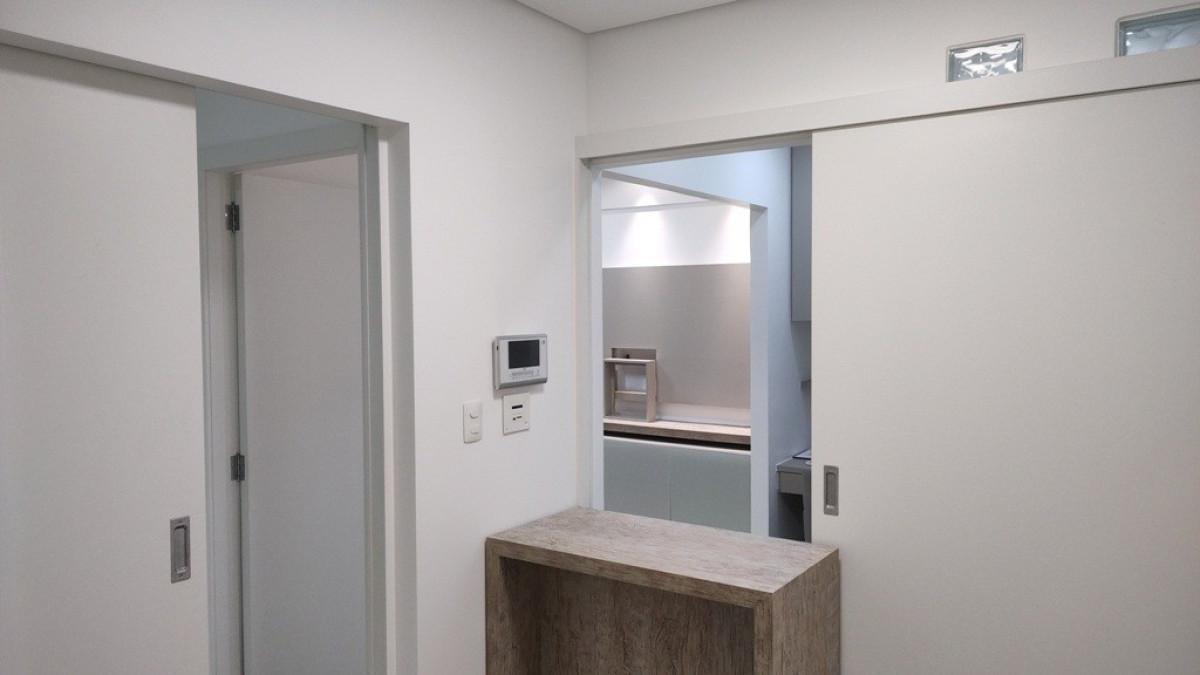 Sala, Barro Preto, 0 Quarto, 3 Vagas