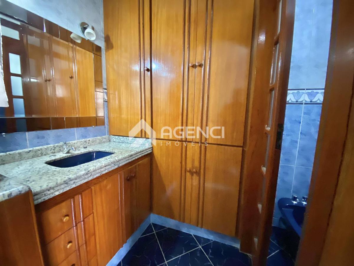 Casa, Camargos, 3 Quartos, 0 Vaga, 1 Suíte