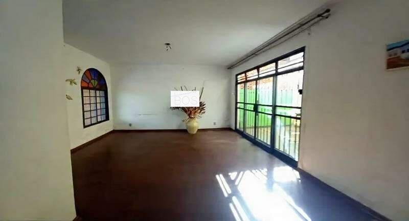 Casa, Cidade Nova, 5 Quartos, 3 Vagas, 1 Suíte