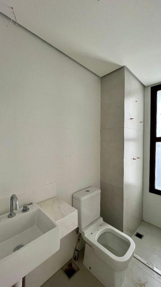 Apartamento, Funcionários, 2 Quartos, 2 Vagas, 1 Suíte