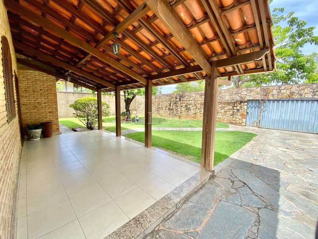 Casa, Bandeirantes (pampulha), 4 Quartos, 0 Vaga, 1 Suíte