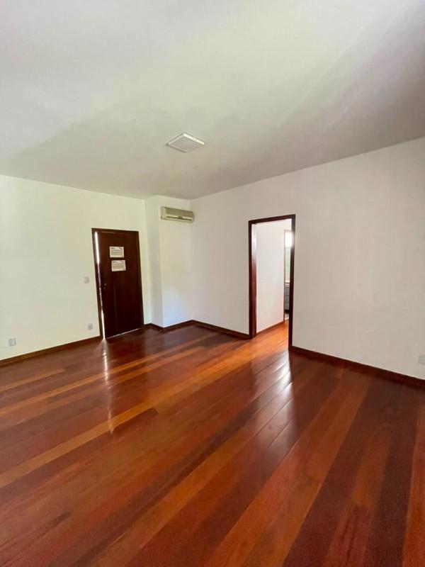 Casa, Castelo, 5 Quartos, 4 Vagas, 2 Suítes