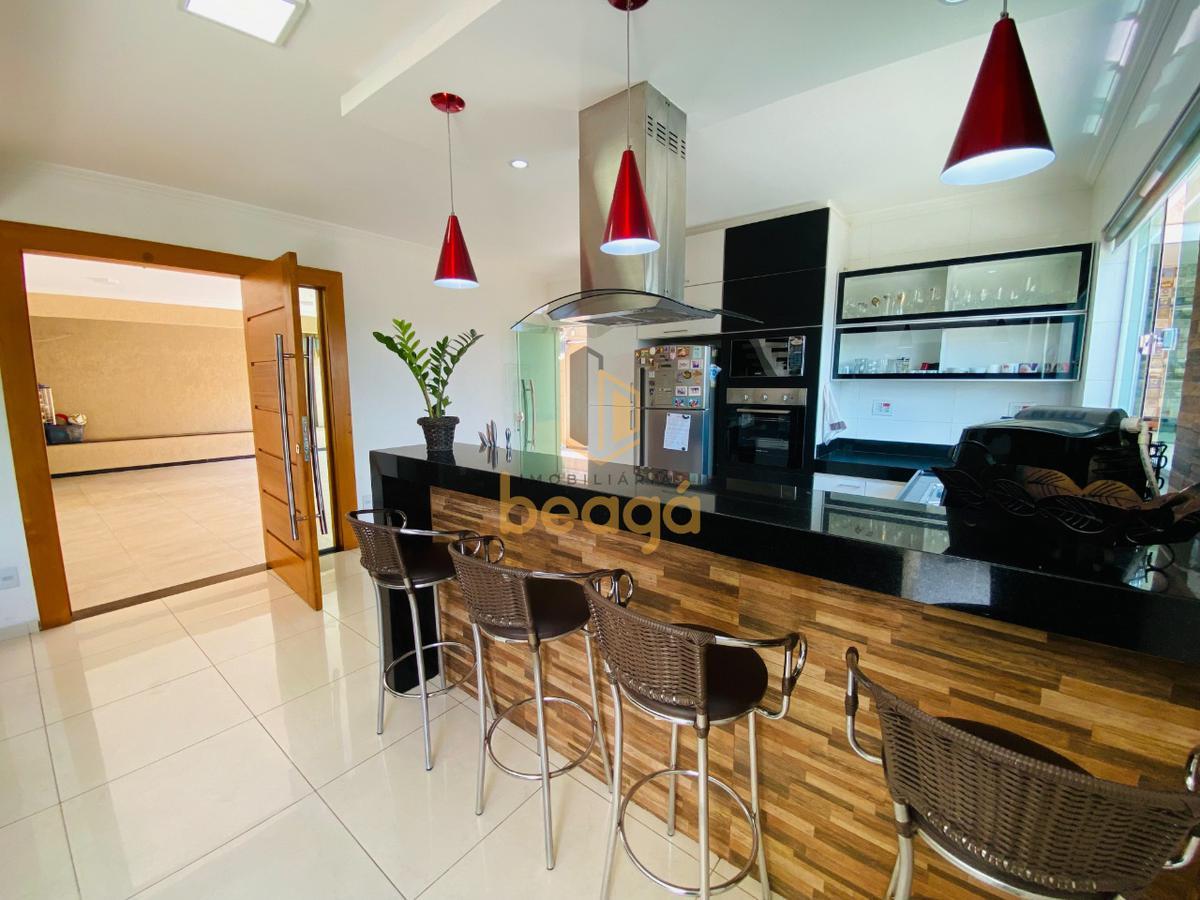 Casa, Novo Glória, 4 Quartos, 5 Vagas, 1 Suíte