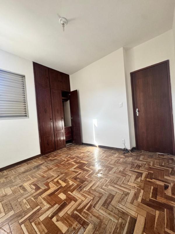 Apartamento, Sagrada Família, 2 Quartos, 1 Vaga
