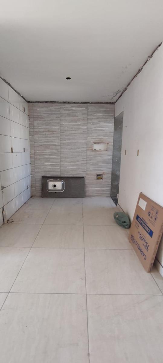 Casa, Vale das Orquídeas, 2 Quartos, 2 Vagas, 1 Suíte