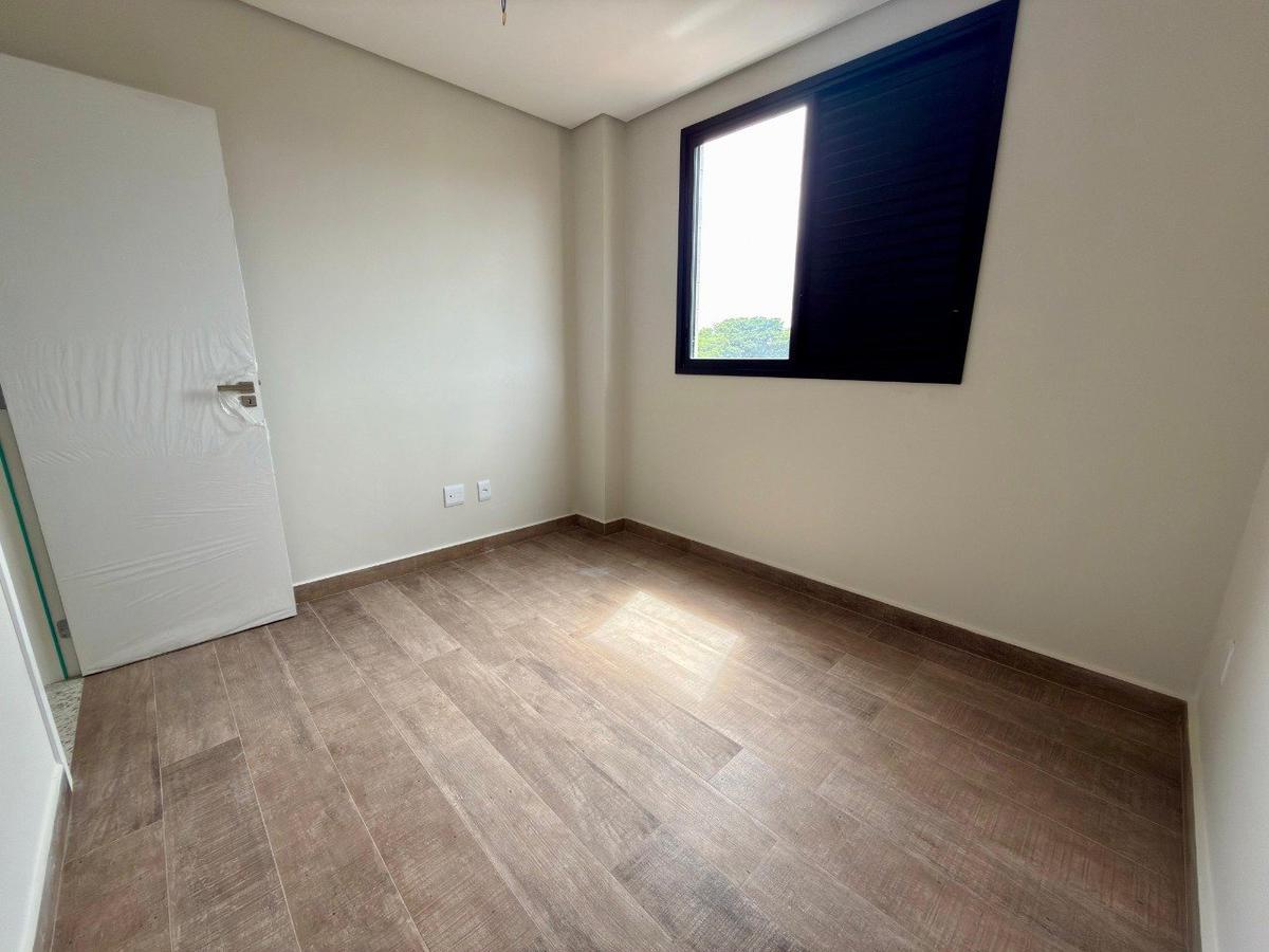 Apartamento, Jaraguá, 4 Quartos, 3 Vagas, 1 Suíte