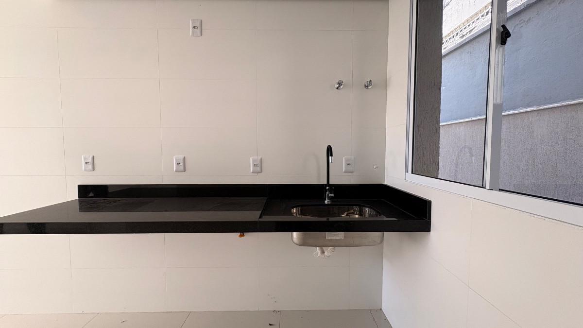 Apartamento, Vila Paris, 3 Quartos, 2 Vagas, 1 Suíte
