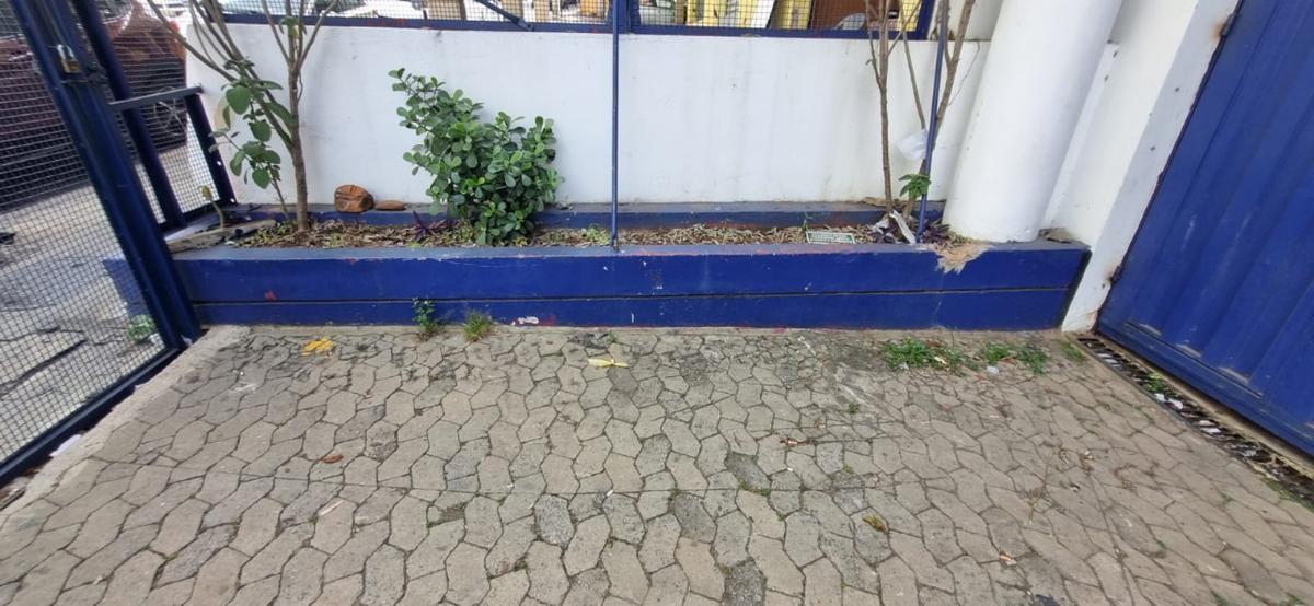 Galpão, Prado, 0 Quarto, 5 Vagas