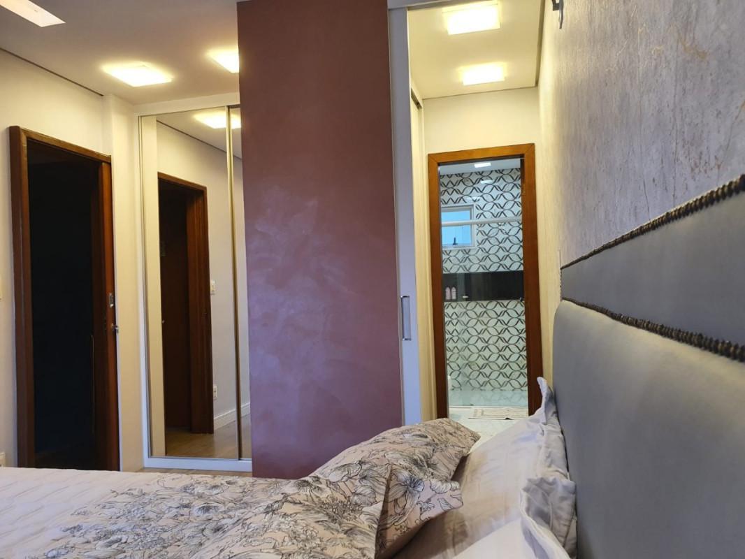 Casa, Jardim Riacho das Pedras, 3 Quartos, 2 Vagas, 1 Suíte