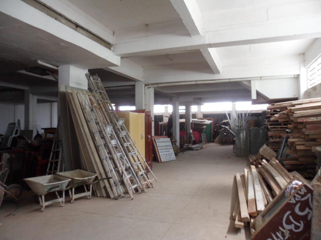 Galpão, Sagrada Família, 0 Quarto, 0 Vaga