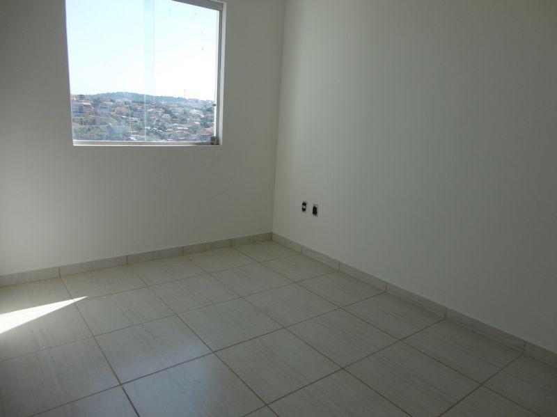 Apartamento, Nacional, 2 Quartos, 1 Vaga, 1 Suíte
