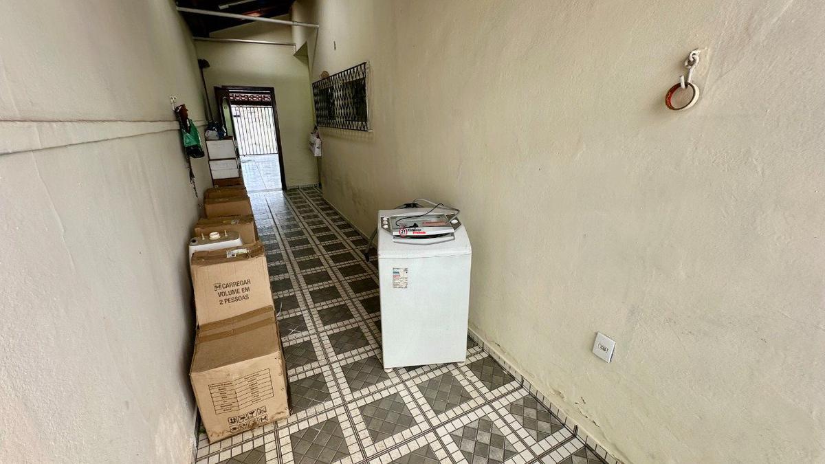 Casa, Planalto, 6 Quartos, 5 Vagas, 1 Suíte