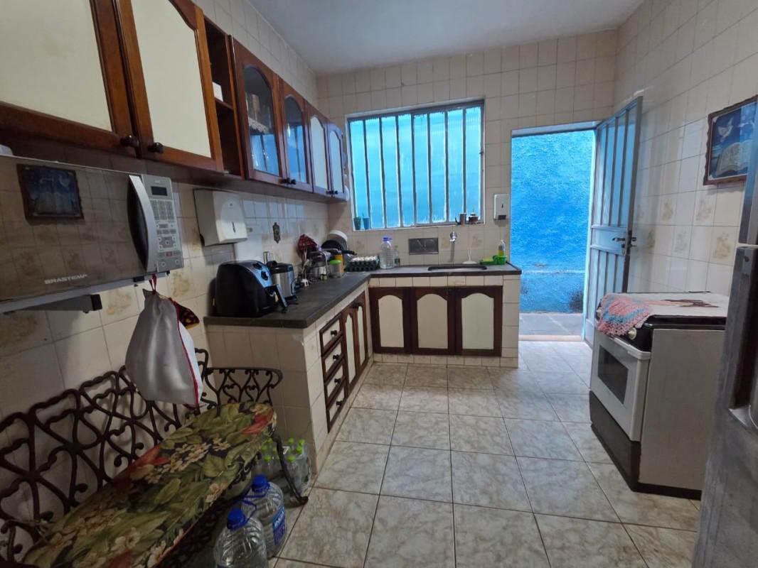 Casa, Coqueiros, 4 Quartos, 1 Vaga, 1 Suíte