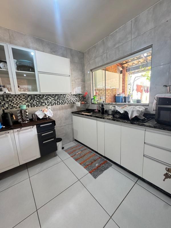 Casa, Masterville, 2 Quartos, 2 Vagas