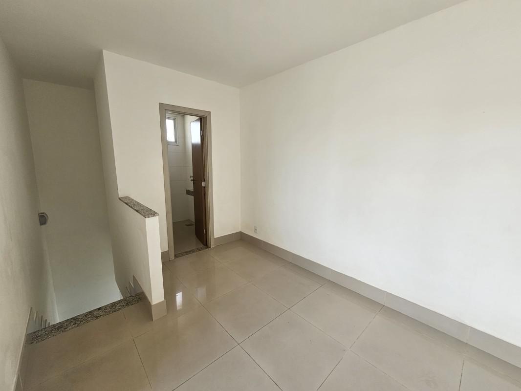 Cobertura, Serra, 2 Quartos, 3 Vagas, 1 Suíte