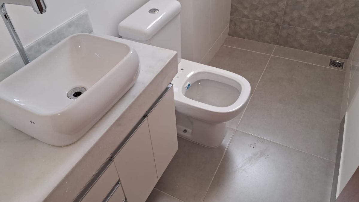 Apartamento, Sagrada Família, 2 Quartos, 2 Vagas, 1 Suíte