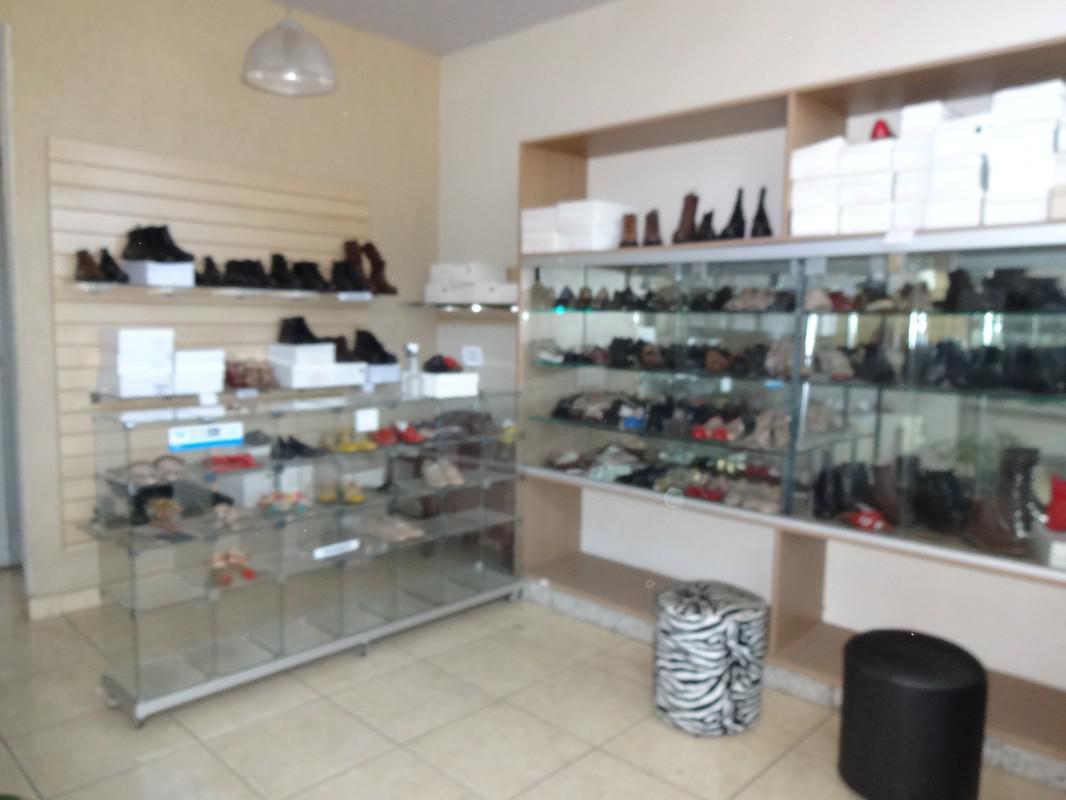 Galpão, Floramar, 0 Quarto, 2 Vagas