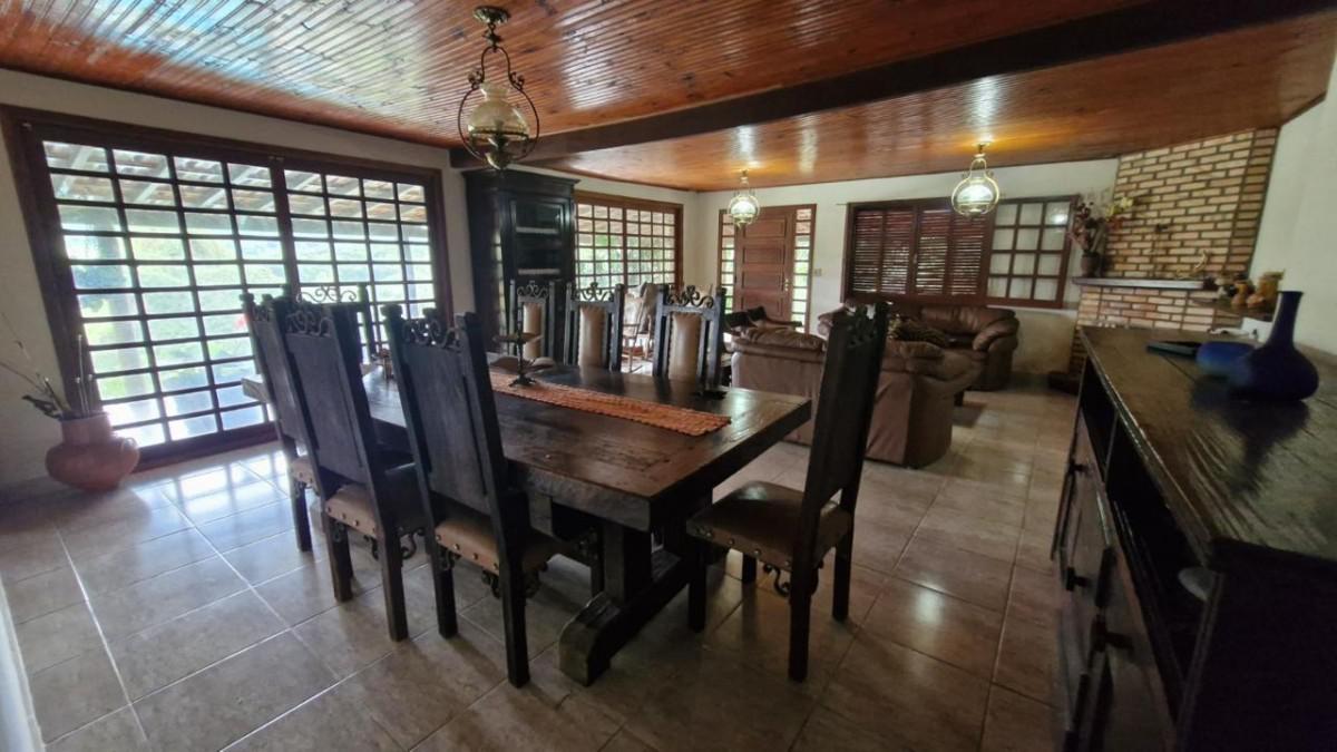 Fazenda, Zona Rural, 5 Quartos, 0 Vaga, 1 Suíte