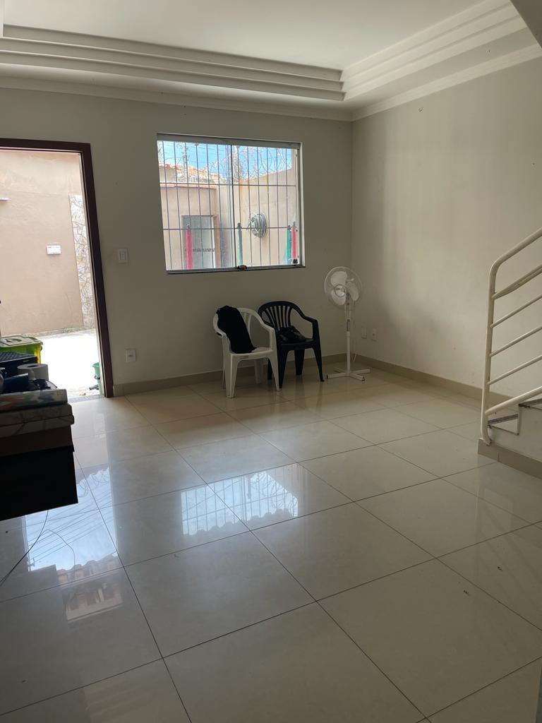 Casa, Palmeiras, 2 Quartos, 2 Vagas