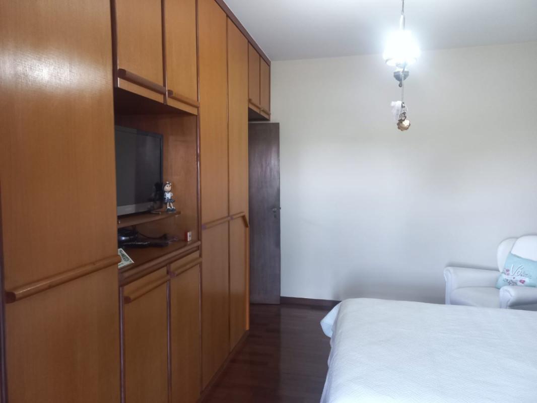 Casa, Planalto, 4 Quartos, 4 Vagas, 1 Suíte