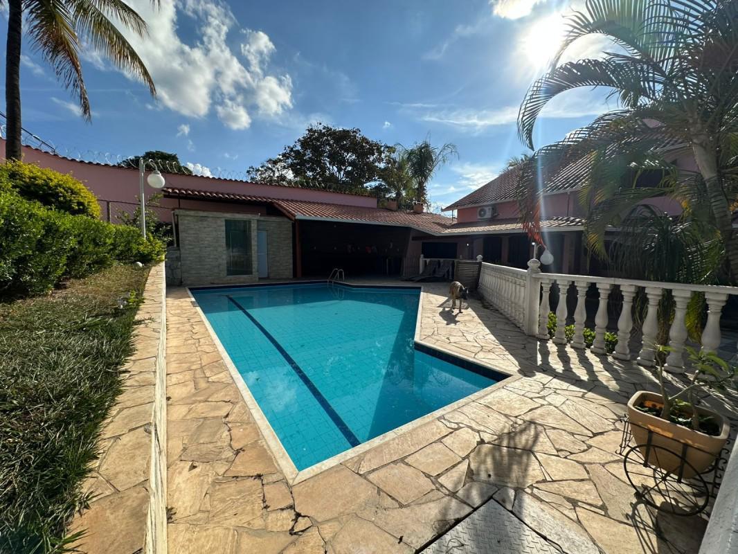 Fazenda, Chácara Cotia, 4 Quartos, 10 Vagas, 3 Suítes