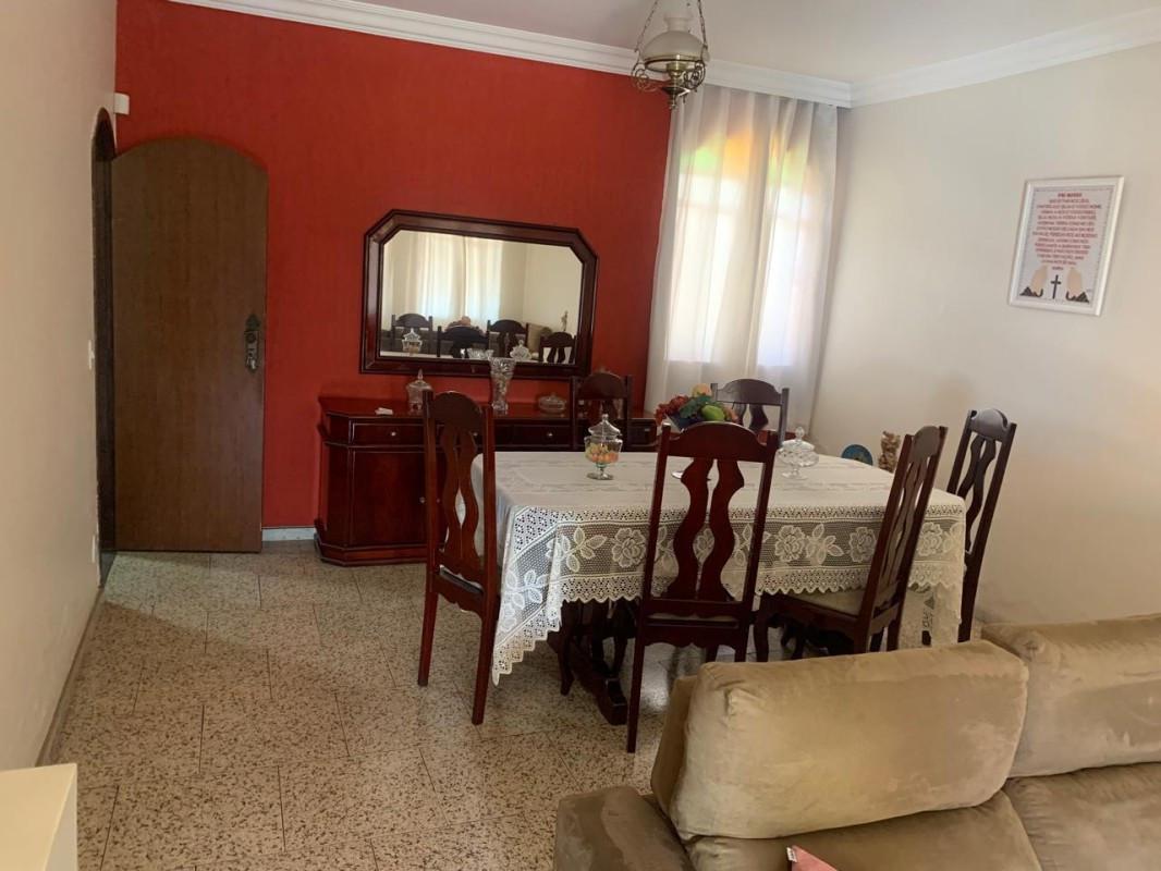 Casa, Jardim Pérola, 4 Quartos, 6 Vagas, 1 Suíte