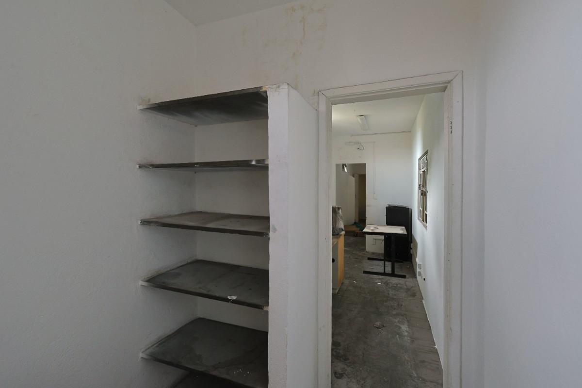 Galpão, Milanez, 0 Quarto, 0 Vaga
